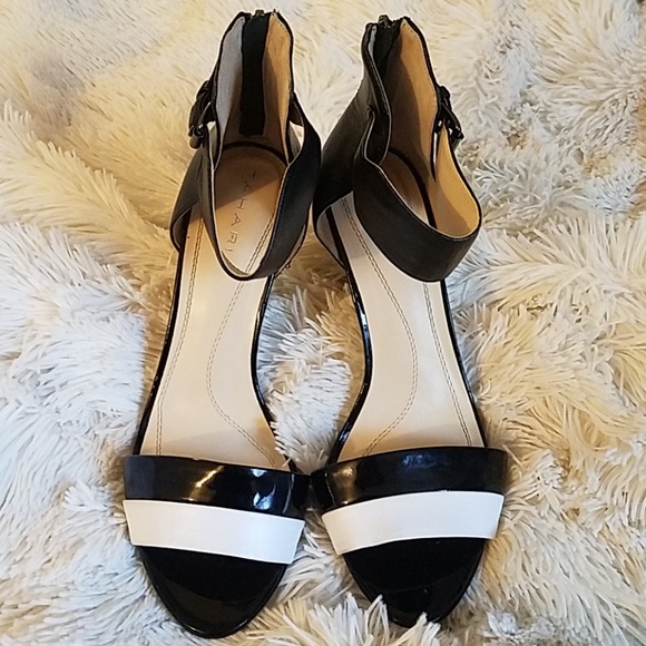 Tahari Laura Leather Colorblock Open Toe Sandals - Picture 4 of 6